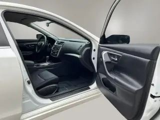 Nissan Altima 2017 2.5 4 tracción sedan