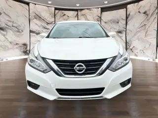 Nissan Altima 2017 2.5 4 tracción sedan