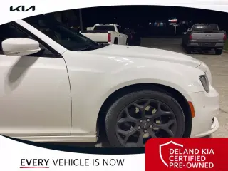 Chrysler 300 2019 S 4dr Sedán
