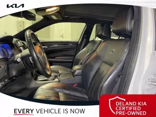 Chrysler 300 2019 S 4dr Sedán