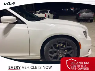 Chrysler 300 2019 S 4dr Sedán