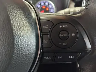 Toyota RAV4 2021 XLE Premium 4dr SUV