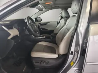 Toyota RAV4 2021 XLE Premium 4dr SUV