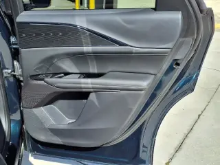 Cadillac LYRIQ 2024 Deportivo 1 4 SUV