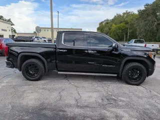 GMC Sierra 1500 Limited 2022 4x4 Denali 4dr Crew Cab 5.8 ft. SB