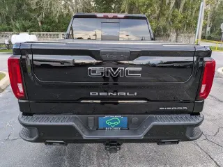 GMC Sierra 1500 Limited 2022 4x4 Denali 4dr Crew Cab 5.8 ft. SB
