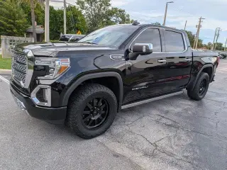 GMC Sierra 1500 Limited 2022 4x4 Denali 4dr Crew Cab 5.8 ft. SB