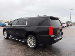 Chevrolet Suburban 2019 4x4 Premier SUV de 4 puertas