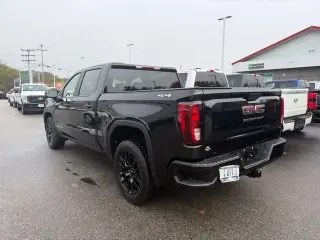 GMC Sierra 1500 2023 4x4 Pro 4dr Crew Cab 6.6 ft. SB