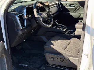 GMC Canyon 2023 4x2 Elevation 4dr Crew Cab 5 ft. SB