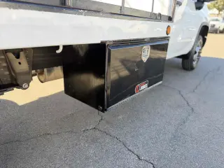 2020 Chevrolet Silverado 3500HD CC FLAT BED