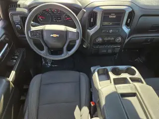 Chevrolet Silverado 1500 2023 4x2 Custom 4dr Crew Cab 5.8 ft. SB