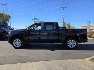 Chevrolet Silverado 1500 2023 4x2 Custom 4dr Crew Cab 5.8 ft. SB