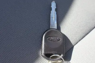Ford F-150 2007 XL 2dr Regular Cab Styleside 6.5 ft. SB