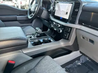 Ford F-150 Lightning 2023 AWD Pro 4dr SuperCrew 5.5 ft. SB