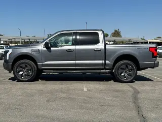 Ford F-150 Lightning 2023 AWD Pro 4dr SuperCrew 5.5 ft. SB