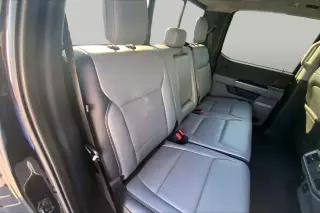Ford F-150 2021 4x4 Lariat 4dr SuperCrew 5.5 ft. SB