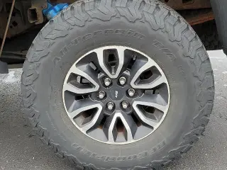 Ford F-150 2012 4x4 SVT Raptor 4dr SuperCrew Styleside 5.5 ft. SB