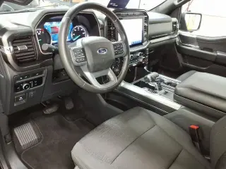 Ford F-150 2023 4x4 XLT 4dr SuperCrew 5.5 ft. SB