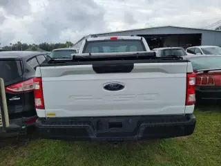 Ford F-150 2022 4x2 XL 4dr SuperCab 6.5 ft. SB