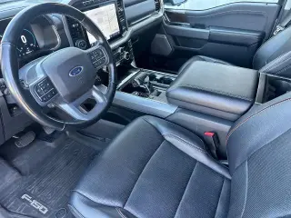 Ford F-150 2023 4x4 Lariat 4dr SuperCrew 5.5 ft. SB