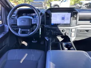 Ford F-150 2025 4x4 STX 4dr SuperCrew 5.5 ft. SB