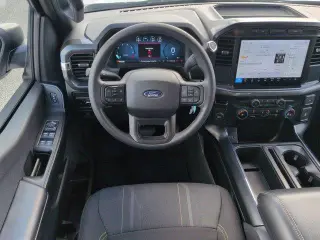 Ford F-150 2024 4x2 STX 4dr SuperCrew 5.5 ft. SB