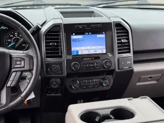 Ford F-150 2019 4x4 XLT 4dr SuperCrew 5.5 ft. SB