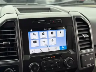 Ford F-150 2019 4x4 XLT 4dr SuperCrew 5.5 ft. SB