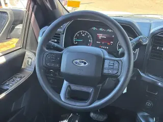 Ford F-150 2022 4x2 XL 4dr SuperCrew 5.5 ft. SB