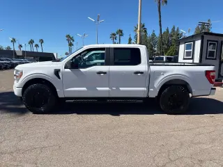 Ford F-150 2022 4x2 XL 4dr SuperCrew 5.5 ft. SB