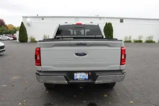 Ford F-150 2023 4x4 XLT 4 puertas SuperCrew 5.5 pies. SB