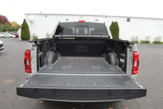 Ford F-150 2023 4x4 XLT 4 puertas SuperCrew 5.5 pies. SB