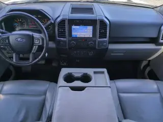 Ford F-150 2016 4x4 XLT 4dr SuperCrew 5.5 ft. SB