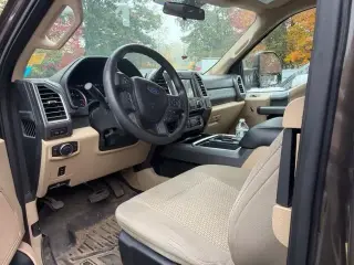 Ford F-250 Super Duty 2017 4x4 XLT 4dr SuperCab 6.8 ft. SB Pickup
