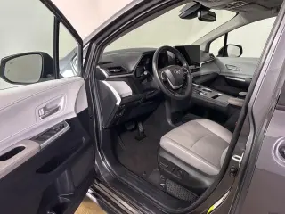 2025 Toyota Sienna