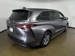 2021 Toyota Sienna