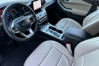 Ford Explorer 2023 AWD XLT SUV 4 puertas