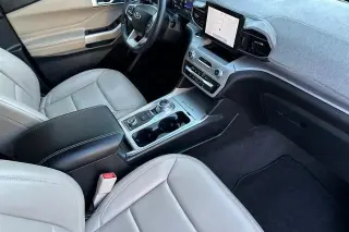 Ford Explorer 2023 AWD XLT SUV 4 puertas