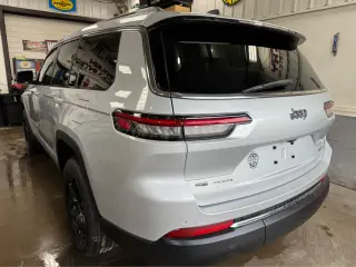2022 Jeep Grand Cherokee L