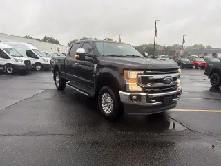 Ford F-250 Super Duty 2021 4x4 XLT 4 puertas Cabina Crew 6.8 ft. SB Pickup