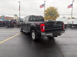 Ford F-250 Super Duty 2021 4x4 XLT 4 puertas Cabina Crew 6.8 ft. SB Pickup