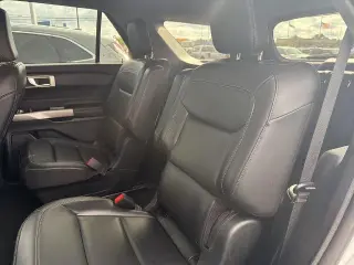Ford Explorer 2023 AWD XLT SUV de 4 puertas