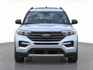 Ford Explorer 2023 AWD XLT SUV de 4 puertas