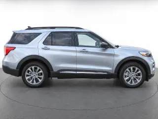 Ford Explorer 2023 AWD XLT SUV de 4 puertas