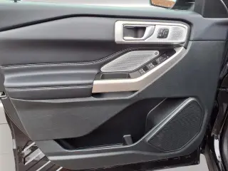 Ford Explorer 2024 AWD Limitado SUV 4 puertas