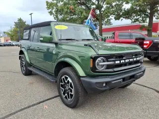 Ford Bronco 2023 4x4 Outer Banks 4dr SUV