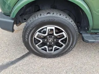 Ford Bronco 2023 4x4 Outer Banks 4dr SUV