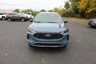 Ford Escape 2024 con tracción en las fourezas ST-Line 4dr SUV