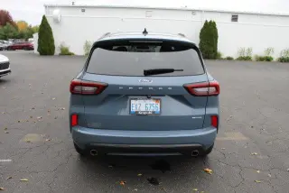 Ford Escape 2024 con tracción en las fourezas ST-Line 4dr SUV